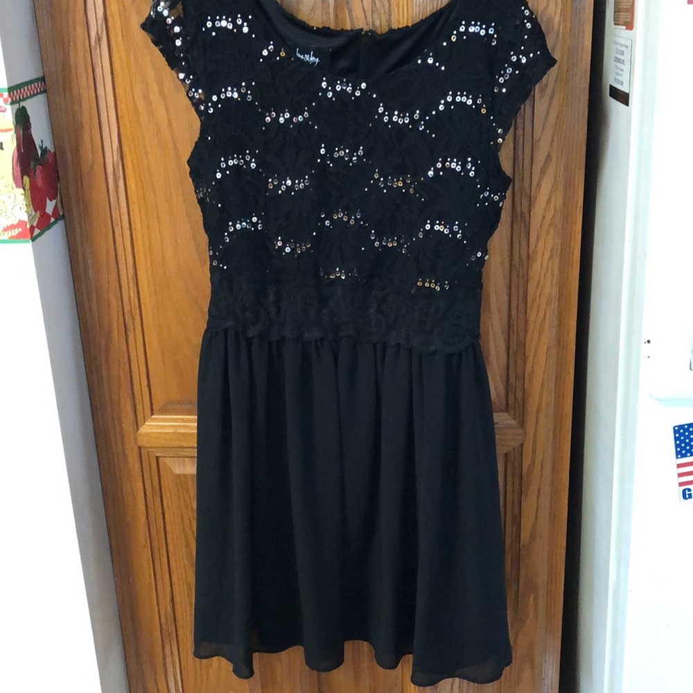Gorgeous black party dress